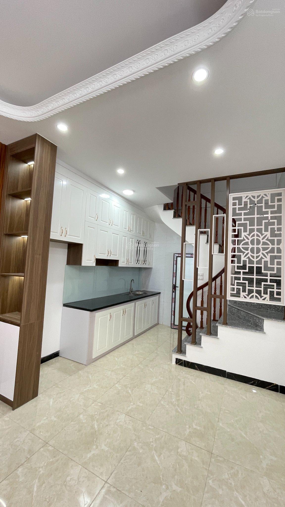 Bán nhà riêng Xuân Phương, Nam Từ Liêm. Sổ 32m2 vuông vức, 5 tầng nội thất đẹp sẵn vào ở Ngay