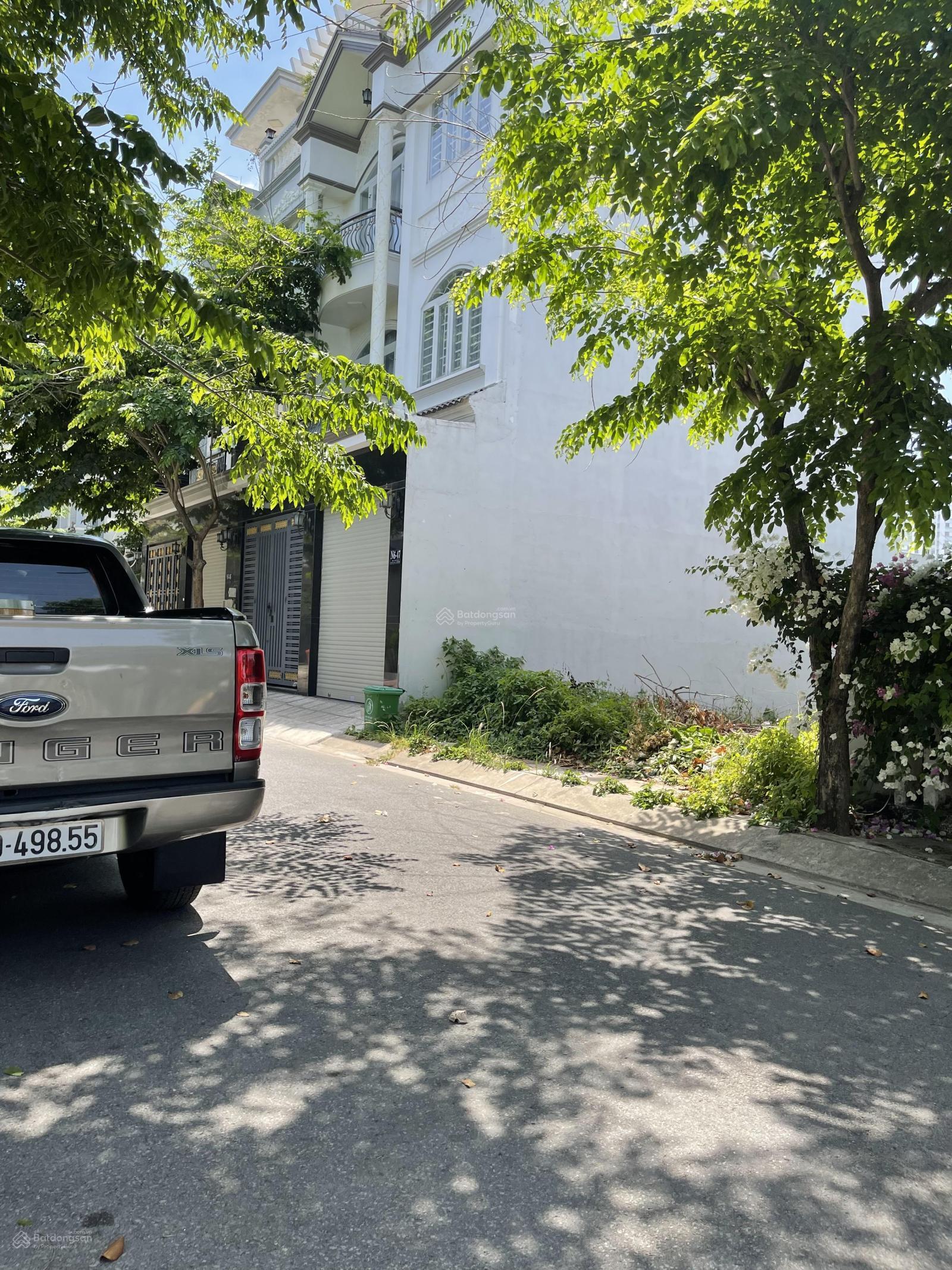 Đất đường chính 12m, vị trí đẹp , 98m2 giá 6.6 tỷ sổ riêng .