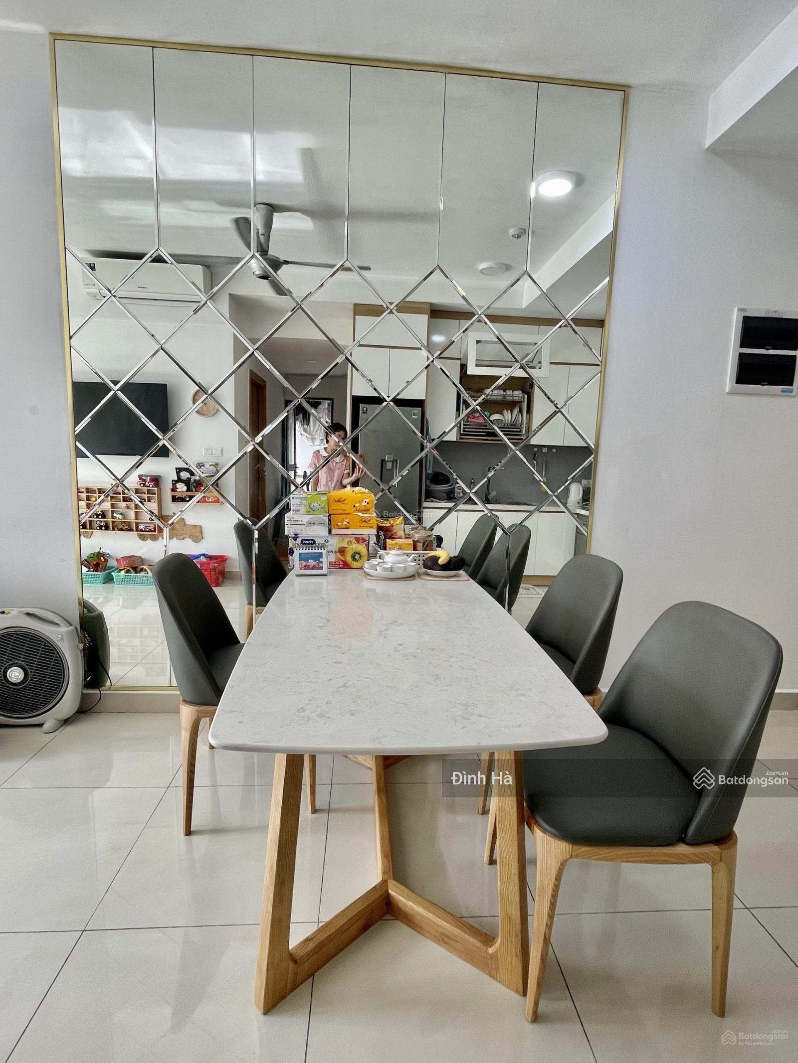 Hàng hot Emerald giá 5 tỷ cực tốt 2PN - 2WC 71m2, view công viên, để lại nội thất full đầy đủ