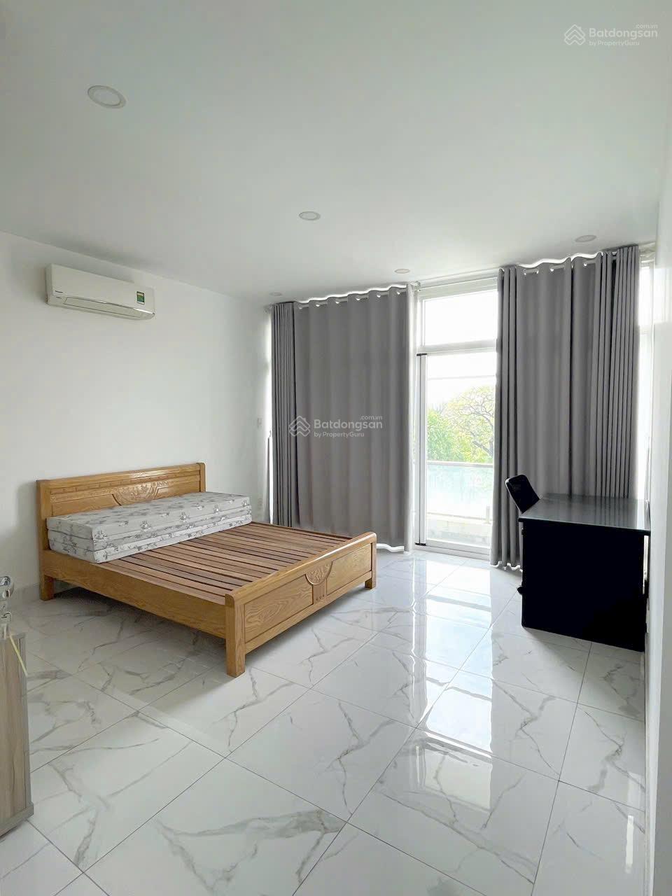 Cho thuê nhà đường 44, An Phú Hưng, Tân Phong, Quận 7 4x18m hầm trệt 3 lầu giá 28tr 0902 428 ***