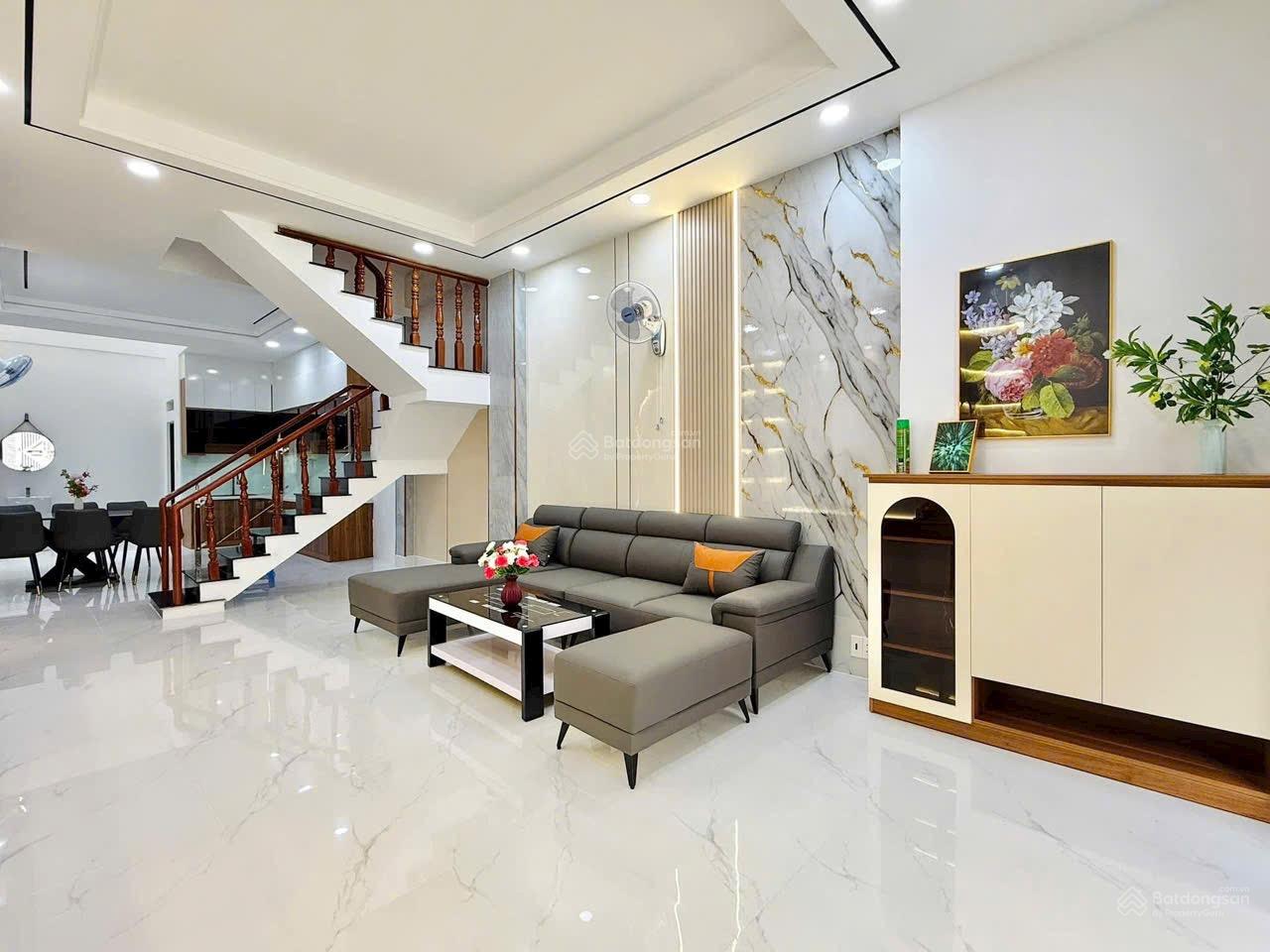 Bán nhà riêng chính chủ Gò Vấp 60m2 loại hình 1 trệt 3 lầu có sân thượng sang tên công chứng ngay