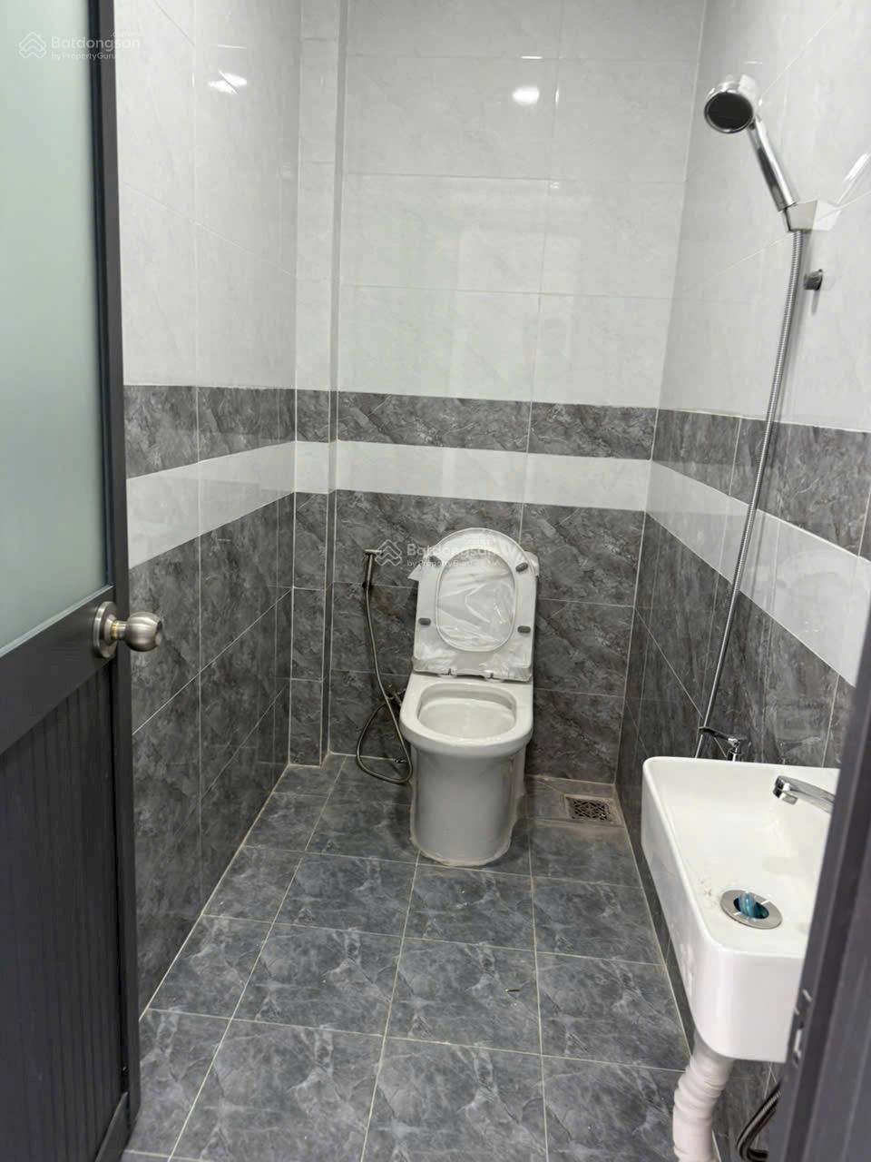 Bán căn hộ dịch vụ đường 1 ngày chợ Tân Mỹ Quận 7