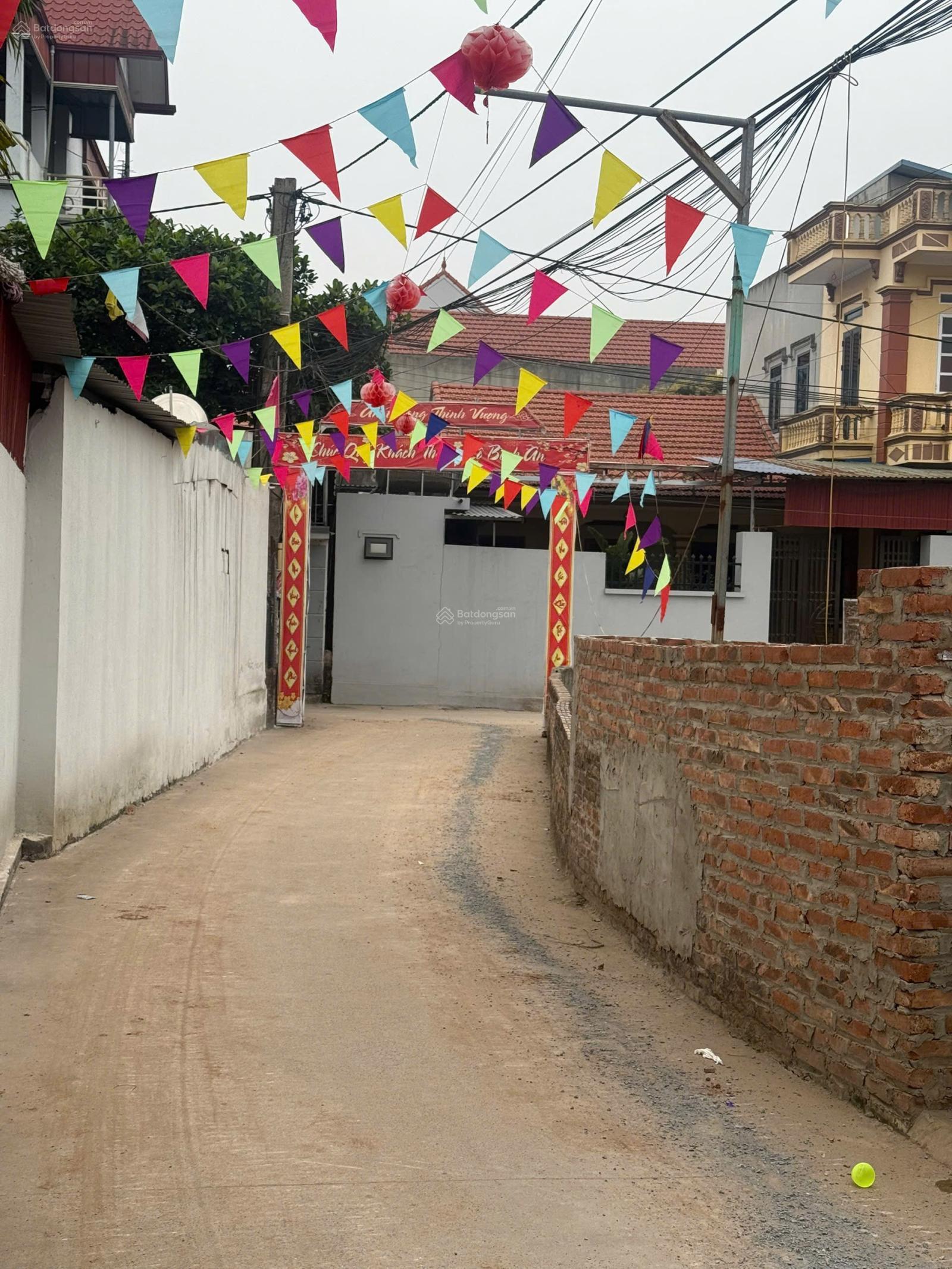 Bán đất 40m2 Thuỵ Hương Chương Mỹ ô tô đỗ cửa, giá chỉ với 2tỷ. LH 0989 462 ***