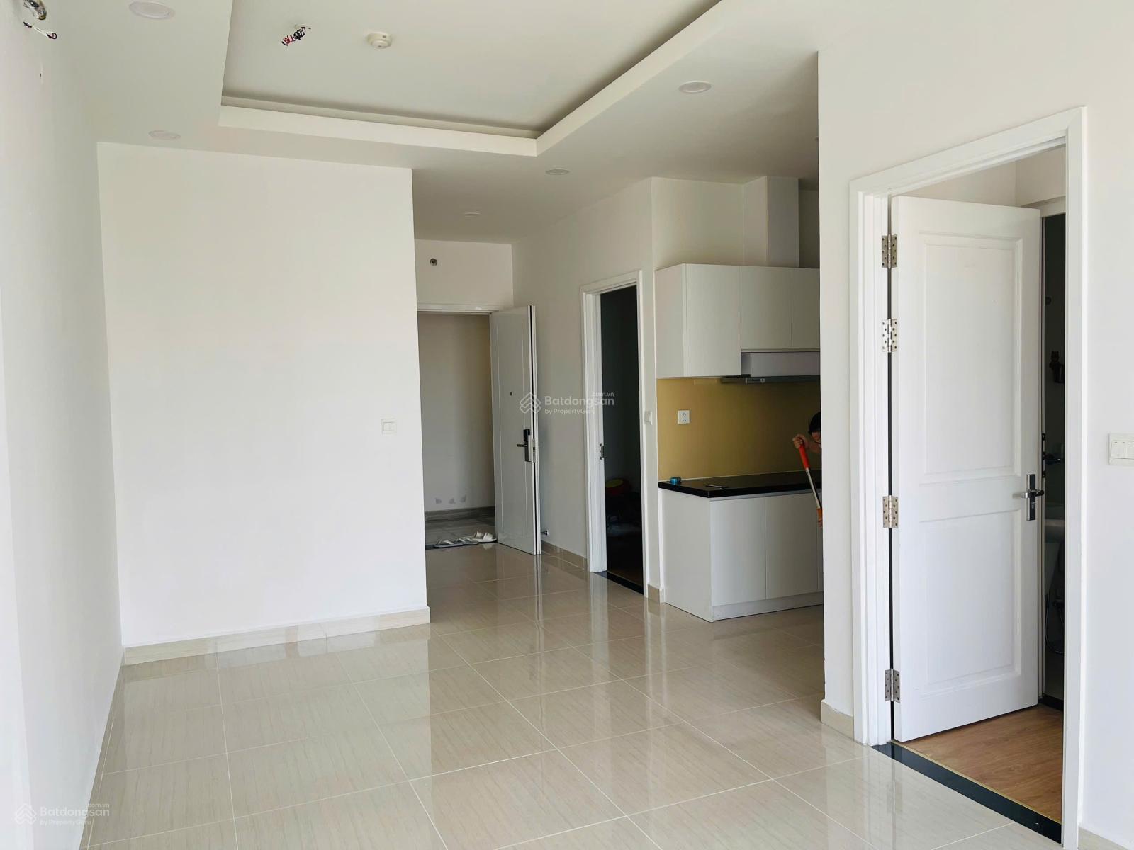 Bán nhanh căn hộ 2PN 2WC giá 2Tỷ9 chung cư Moonlight Boulevard gần BẾ XE MIỀN TÂY