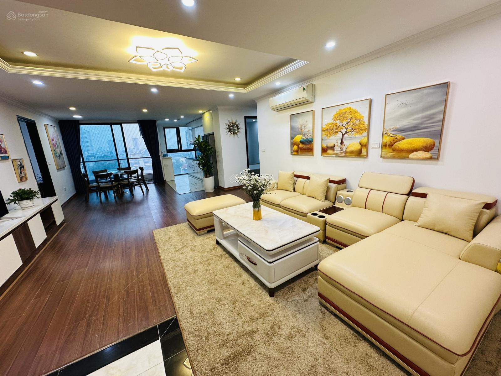 Cho thuê các căn hộ Golden Land, 94m2, 2 phòng ngủ, đủ đồ 13 tr/th vào ở ngay