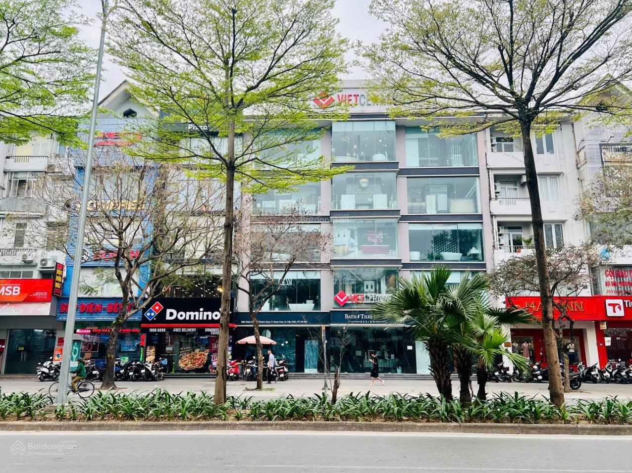 Vị trí đắc địa - mặt tiền rộng 11m - MP Nguyễn Khánh Toàn - DT 190m2 - sổ đẹp hoa hậu - 120 tỷ