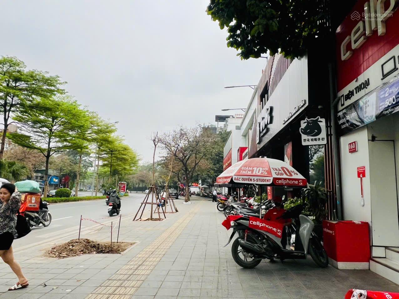 Vị trí đắc địa - mặt tiền rộng 11m - MP Nguyễn Khánh Toàn - DT 190m2 - sổ đẹp hoa hậu - 120 tỷ