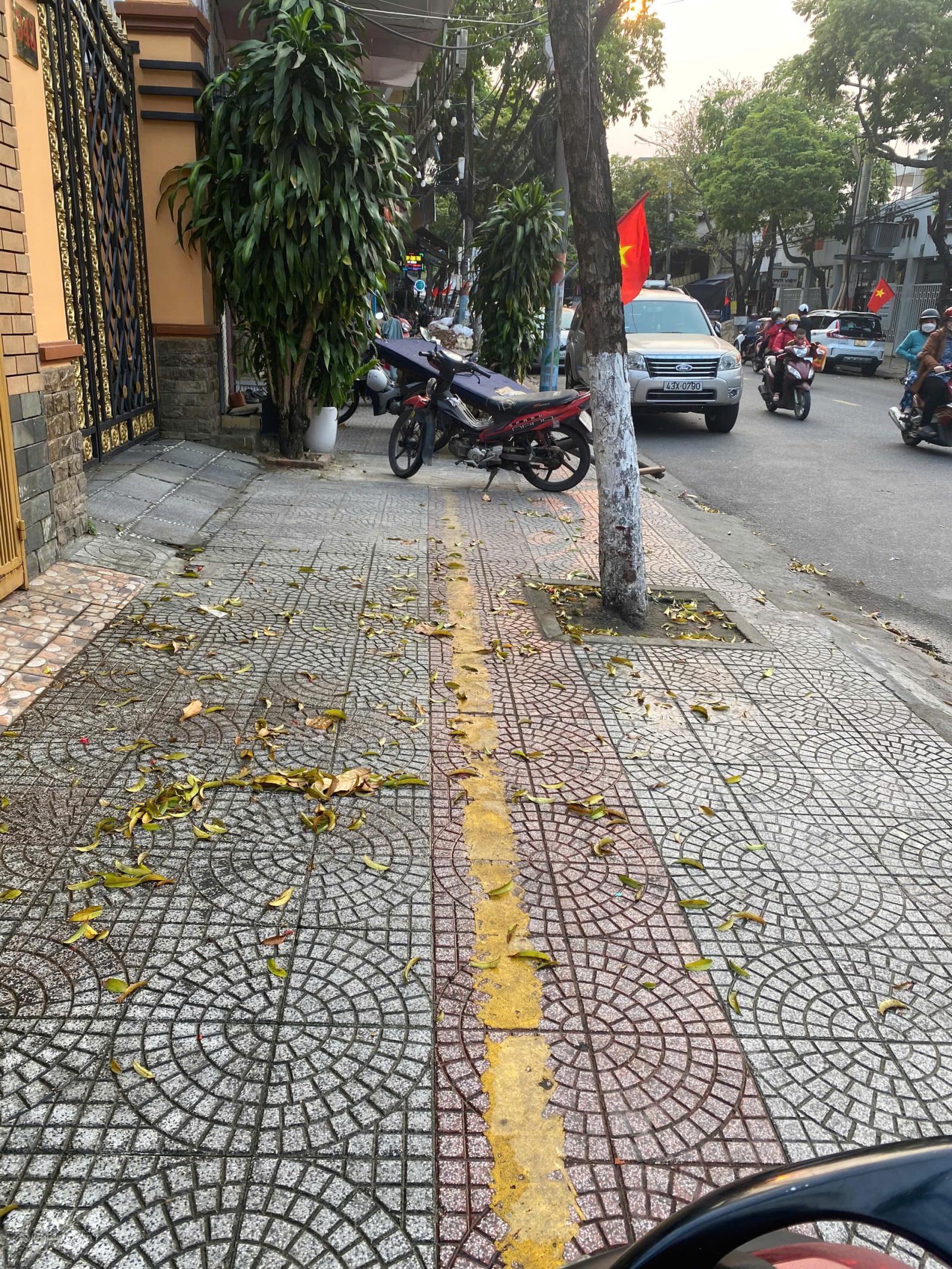 Cần bán nhà mặt tiền Tôn Đức Thắng - Diện tích khủng