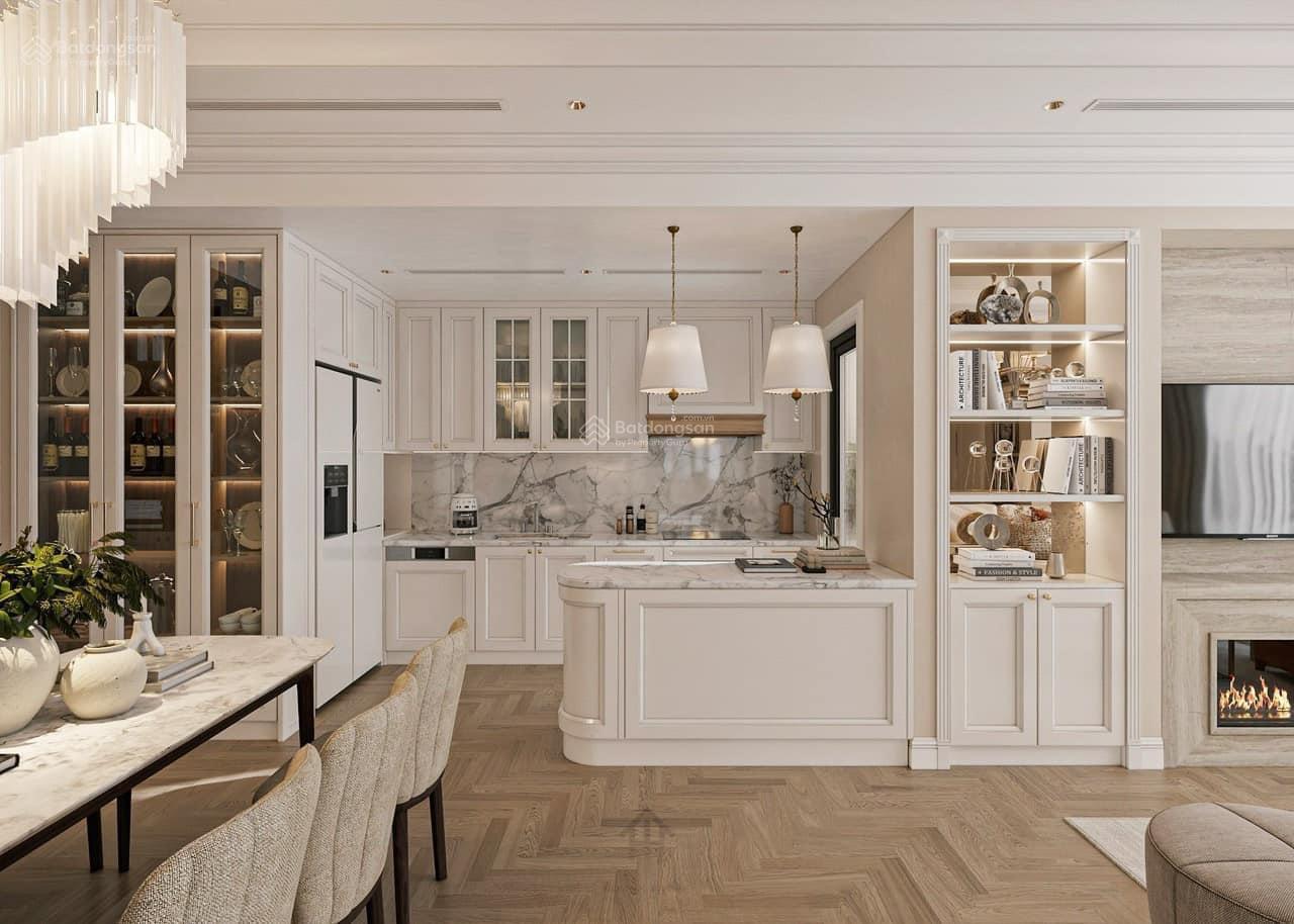 Gia đình bán căn hộ 123m2 (4N 3W) tại GoldSilk Complex. Giá: 7.3 tỷ. Sẵn sổ, full nội thất