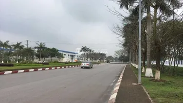 Bán dt 4ha có 2ha nhà xưởng đang cho dòng tiền hơn 1 tỷ .