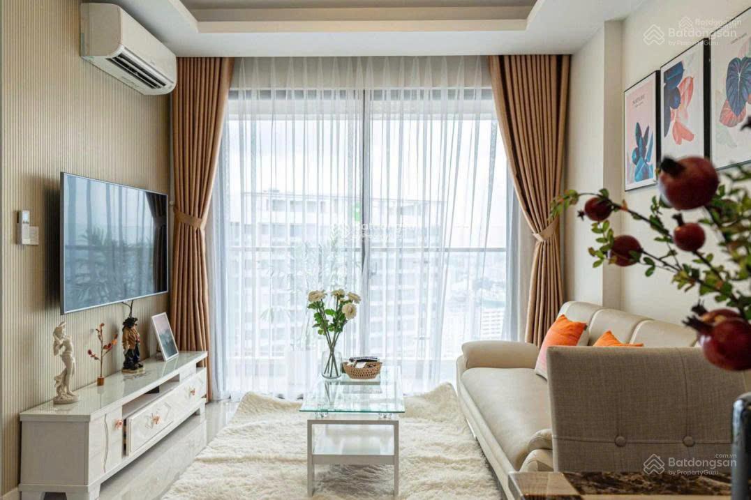 Chủ cần bán căn hộ Screc Tower, Quận 3 DT: 70m2, 2PN. Giá bán 4.2 tỷ (sổ hồng) - Tùng nhà thật