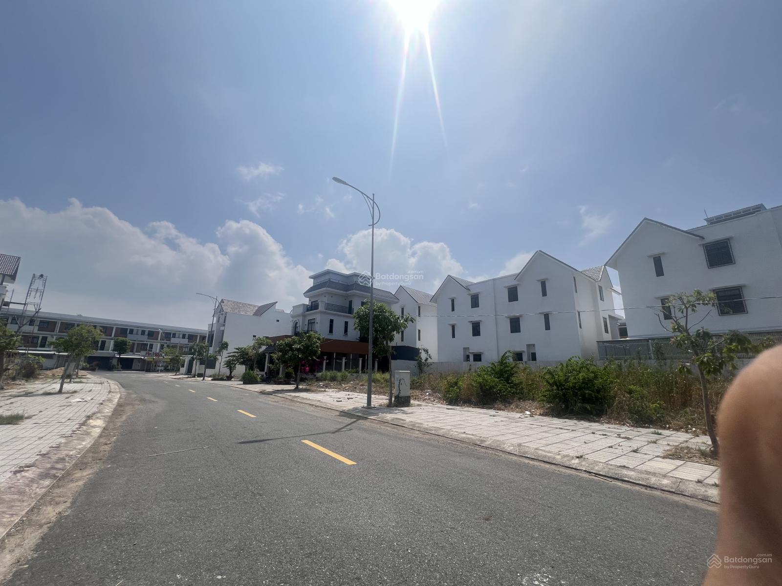 Bán đất biệt thự tự xây khu đô thị Tây Bắc, tp Rạch Giá, Kiên Giang. Đã có sổ, nở hậu, giá tốt Bán đất biệt thự tự xây khu đô thị Tây Bắc, tp Rạch Giá, Kiên Giang. Đã có sổ, nở hậu, giá tốt