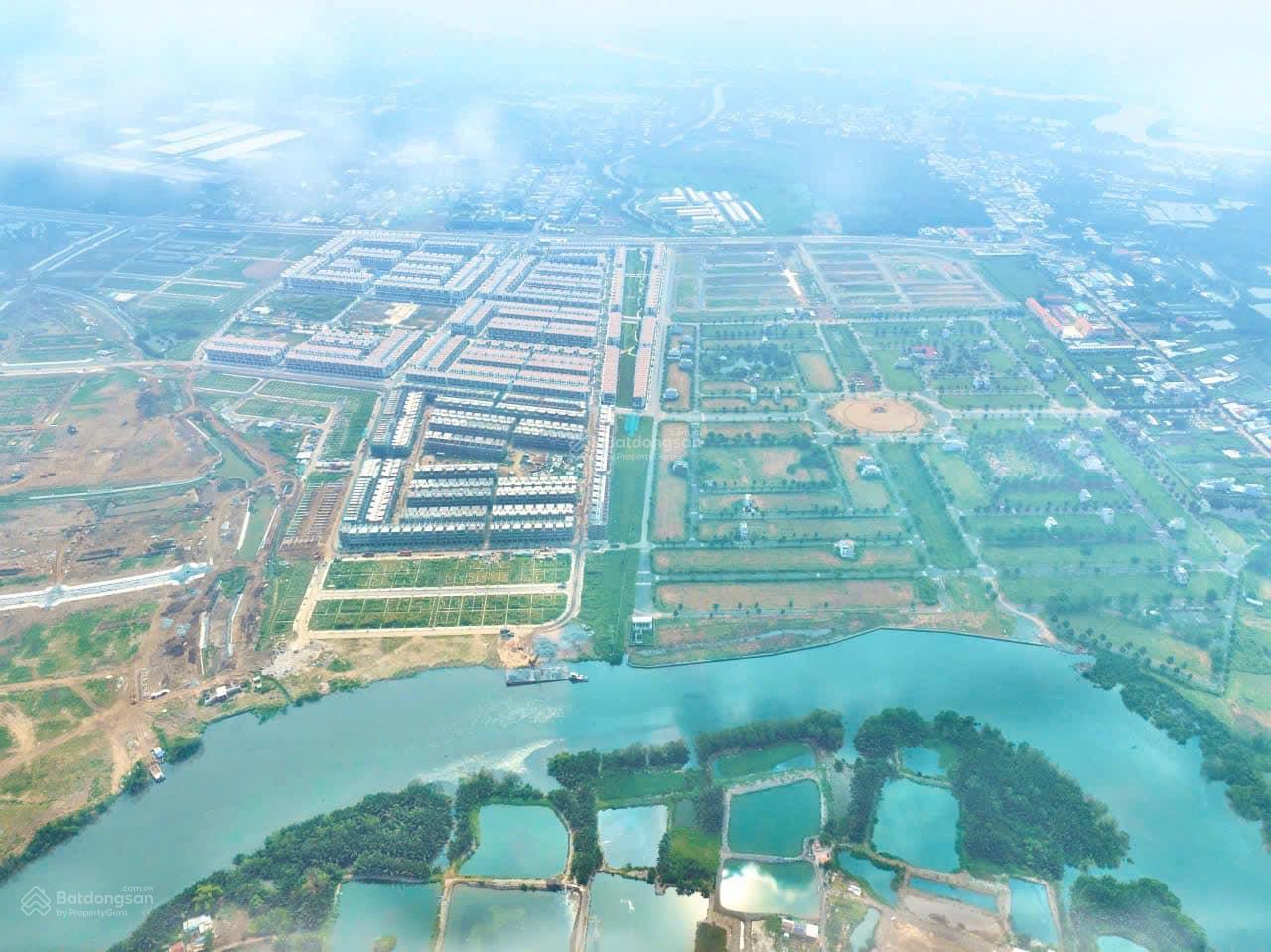 cần bán nều view công viên sgvl, giá 2ty. lh 0907 228 ***