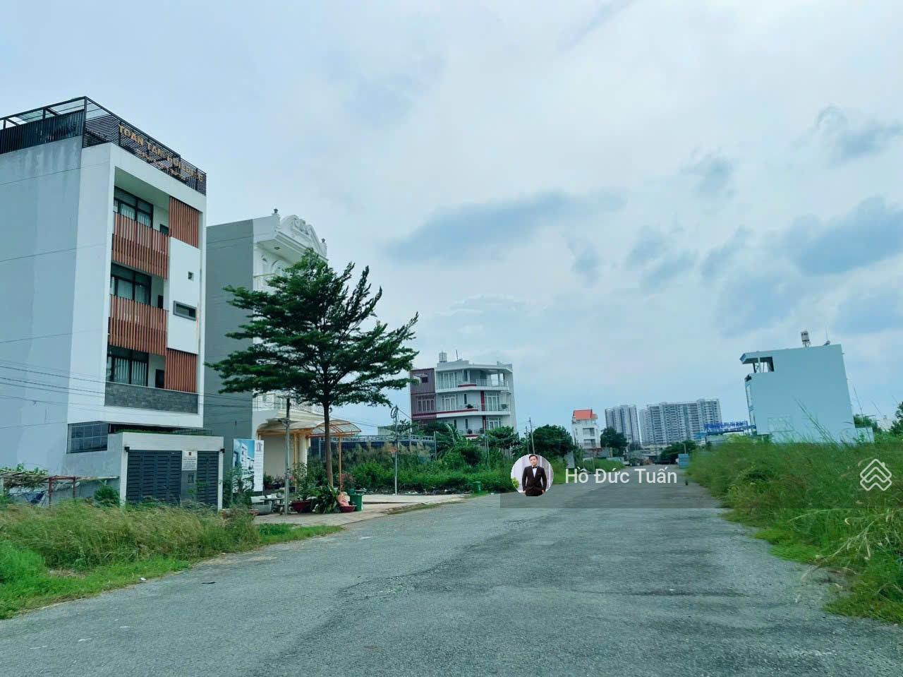 Chính chủ gửi bán nhanh lô đất 100m2 dự án Sở Văn Hóa, Phú Hữu, Quận 9 sổ hồng sang tên nhanh gọn