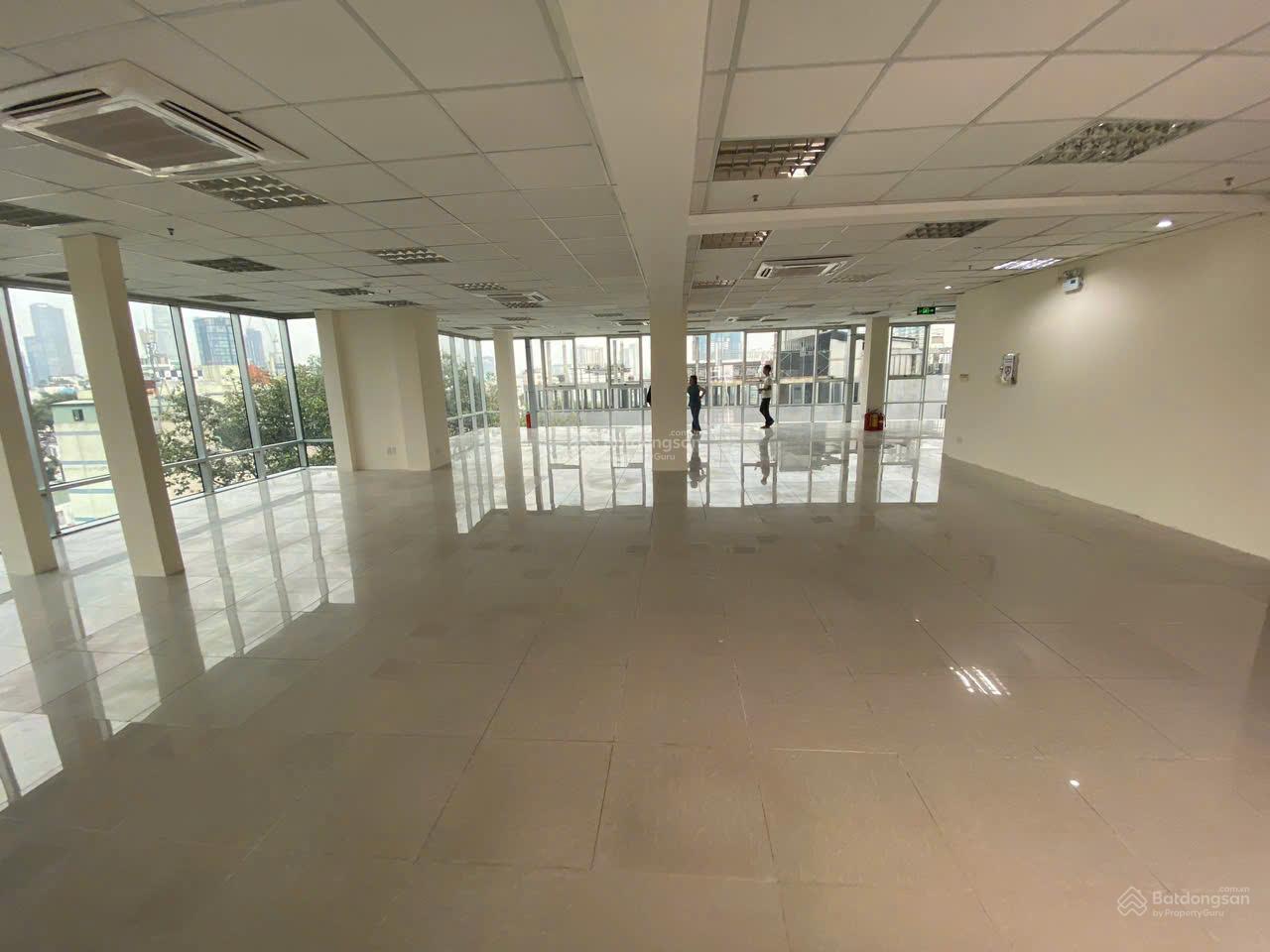 Cho thuê VP Phạm Ngũ Lão ngay công viên 23 Tháng 9. DT: 230m2 - 450m2