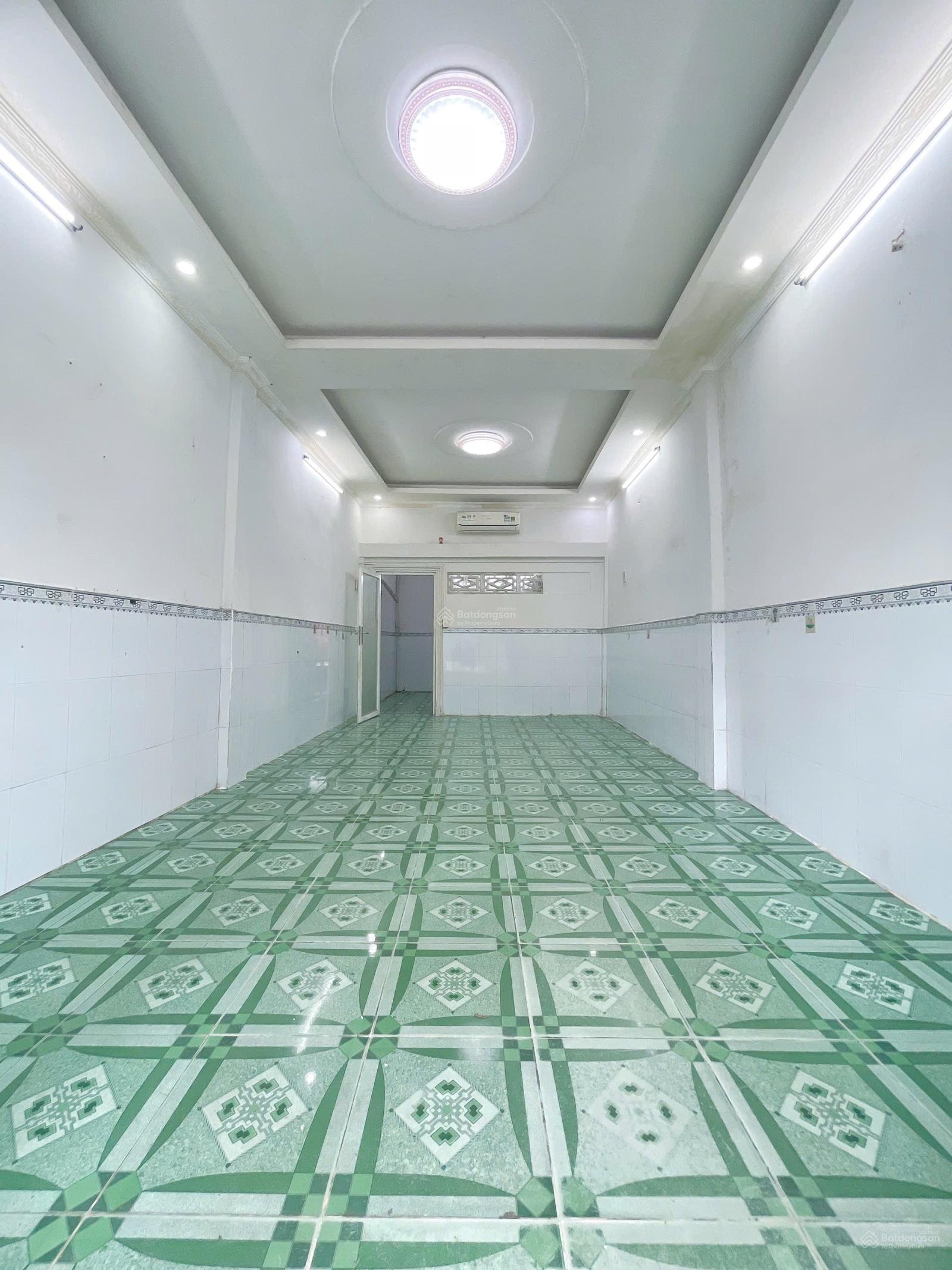 Hẻm xe hơi thông Phan Huy Ích Emart 2 - Gò Vấp, 45m2 chỉ 3.7 tỷ. Kinh doanh hoặc ở đều tốt