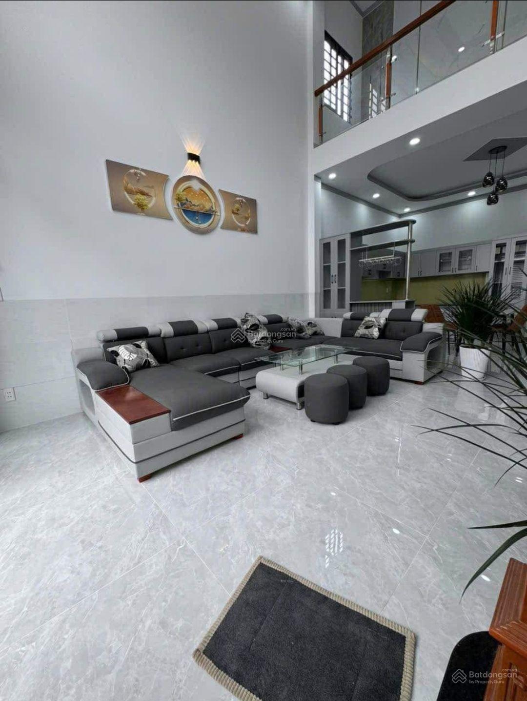 Sổ hồng riêng Lý Thánh Tông, Tân Phú 58,5m2 nhà đẹp shr giá 5,2 tỷ