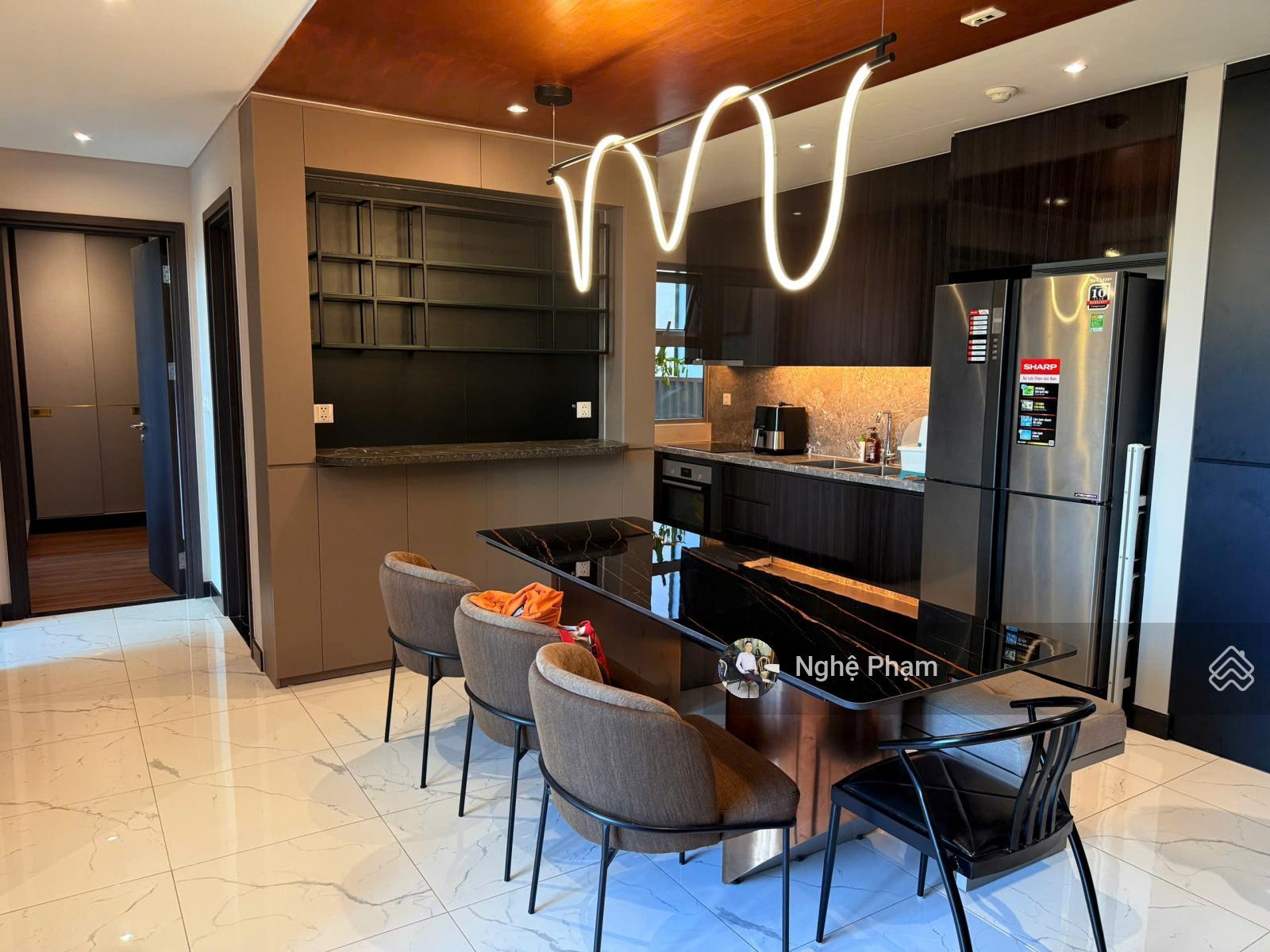 Đang trống sẵn cần cho thuê 2PN Empire city. Nội thất cao cấp. View sông Bitexco. LH 0932 106 ***