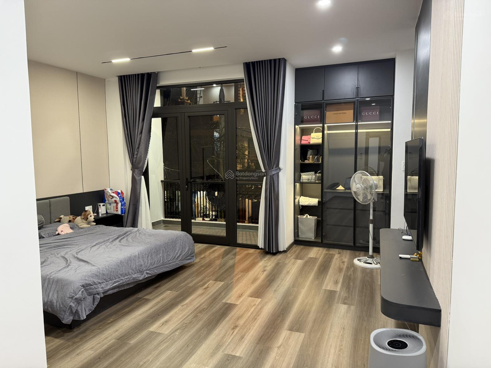 Nhà 3 tầng - Góc 2 mặt tiền Lê Ấm, P. Hòa Xuân, Q. Cẩm Lệ, 155m2, vị trí đẹp, 13.5 tỷ có TL
