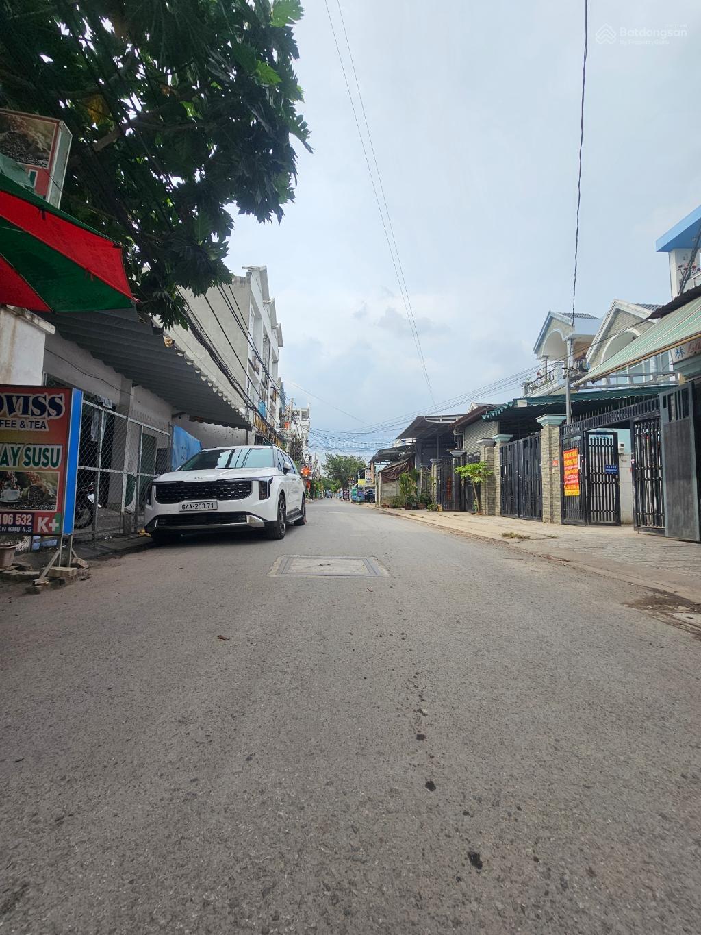 Bán nhà đẹp Bình Tân - hẻm 10m - 3 tầng - 72m2 - mặt tiền kinh doanh - giá chỉ 5 tỷ 890 triệu