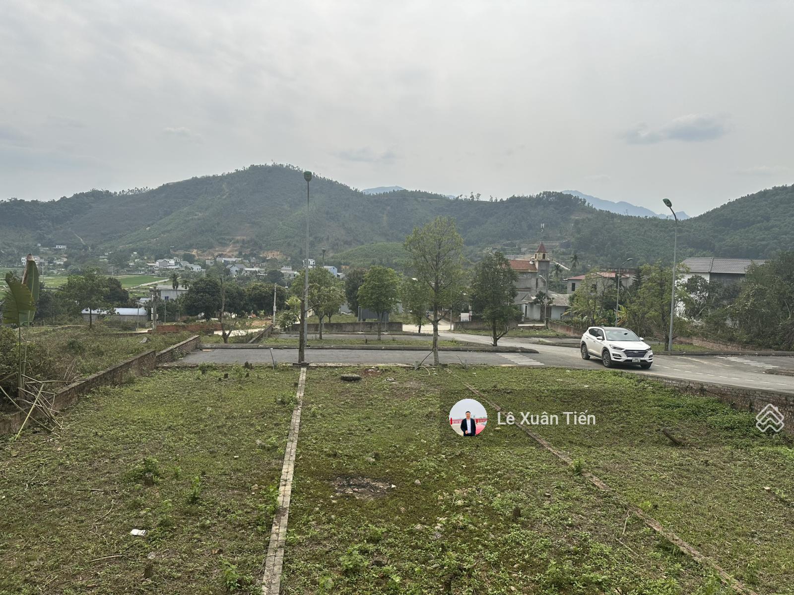 Lô đất 2 mặt đường 100m2, ô tô tránh, sát Metro số 5 view đẹp trung tâm Hòa Lạc, giá 29tr/m2 Lô đất 2 mặt đường 100m2, ô tô tránh, sát Metro số 5 view đẹp trung tâm Hòa Lạc, giá 29tr/m2