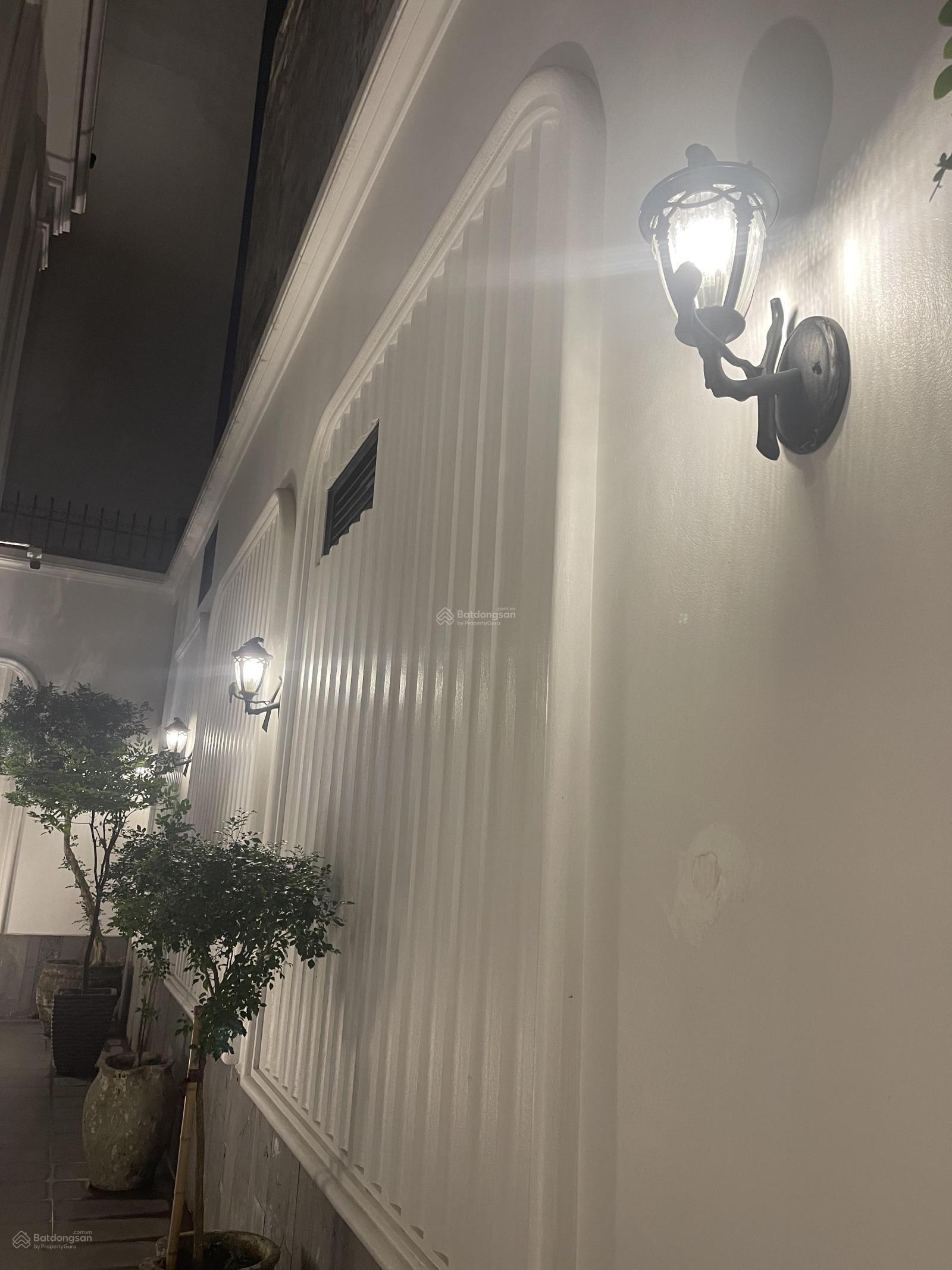 Cực gấp bán biệt thự Vườn Đào Lạc Long Quân, Tây Hồ đối diện Lotte Tây Hồ 389m2 32m MT góc vườn hoa Cực gấp bán biệt thự Vườn Đào Lạc Long Quân, Tây Hồ đối diện Lotte Tây Hồ 389m2 32m MT góc vườn hoa