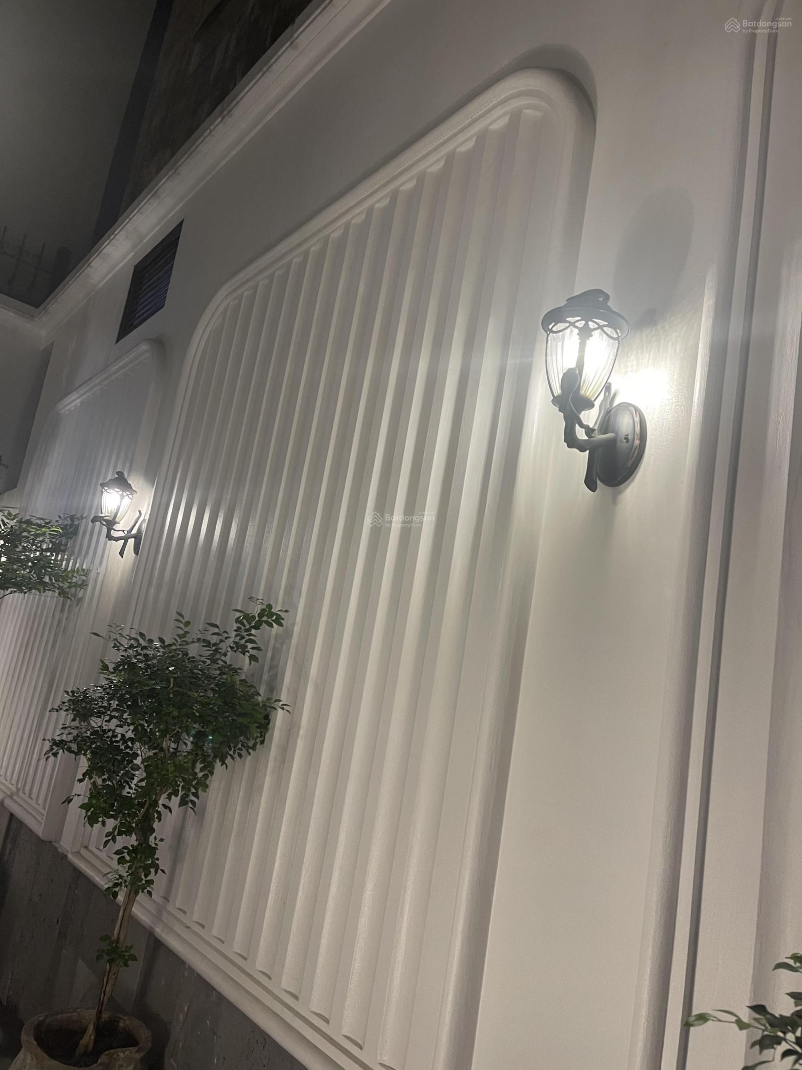 Cực gấp bán biệt thự Vườn Đào Lạc Long Quân, Tây Hồ đối diện Lotte Tây Hồ 389m2 32m MT góc vườn hoa Cực gấp bán biệt thự Vườn Đào Lạc Long Quân, Tây Hồ đối diện Lotte Tây Hồ 389m2 32m MT góc vườn hoa