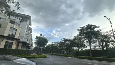 Bán gấp căn Verosa Park khang điền Q9 DT 6x17.4 trục chính Tây view CV lớn giá 16.5 tỷ