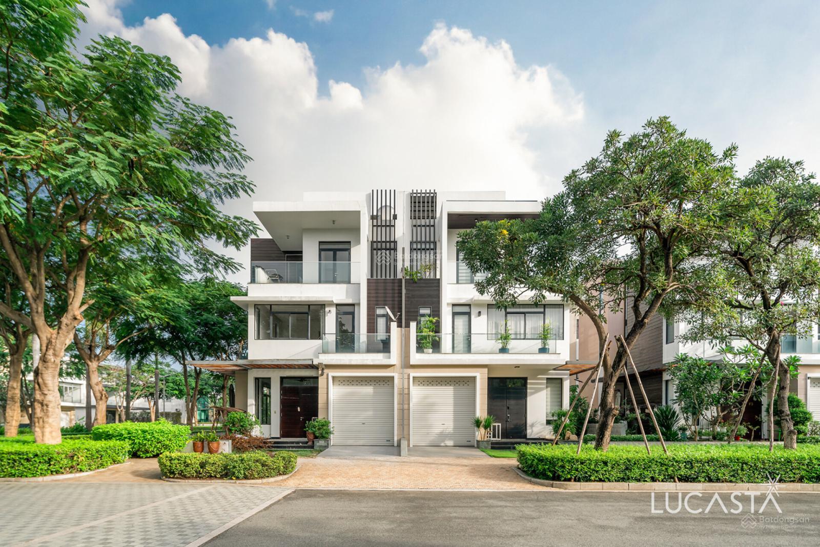 Chính chủ - gửi bán 4 căn biệt thự song lập 166-175-203m2-230m2 Lucasta Villa Khang Điền giá 24 tỷ