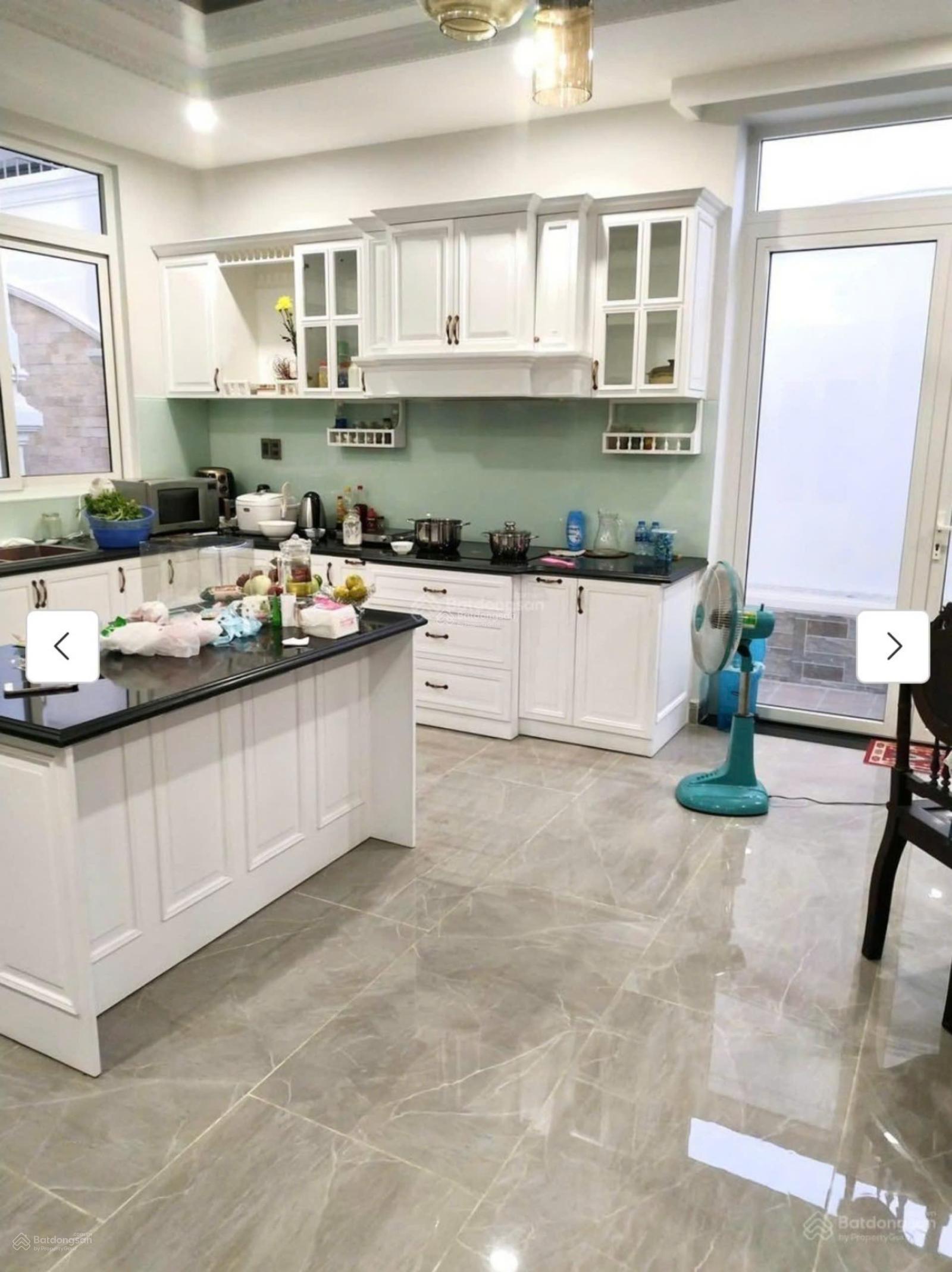 Bán gấp biệt thự mặt tiền Cao Đức Lân, APAK, Quận 2 DT 12mx22,5m CN 267m2 hầm 3 lầu giá 78 tỷ TL