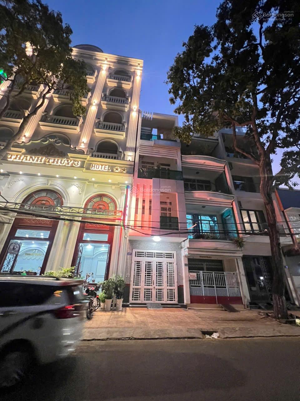 Nhà 3 lầu mặt tiền Ngô Gia Tự gần Bến Ninh Kiều giá đầu tư Nhà 3 lầu mặt tiền Ngô Gia Tự gần Bến Ninh Kiều giá đầu tư