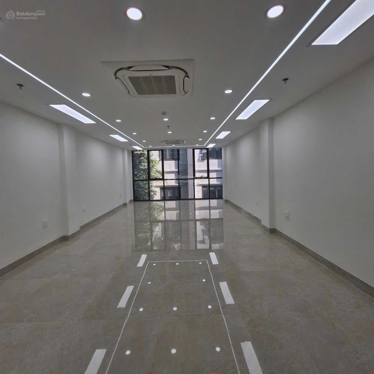 Cho thuê nhà mới Hoàng cầu - Đặng tiến đông, 90m2 x 7 tầng, 1 hầm MT 6m, thông sàn, thang máy, 50tr Cho thuê nhà mới Hoàng cầu - Đặng tiến đông, 90m2 x 7 tầng, 1 hầm MT 6m, thông sàn, thang máy, 50tr