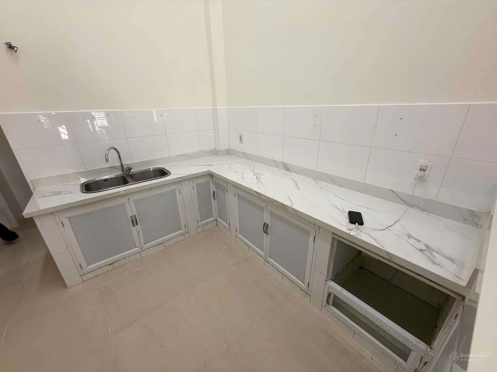 Cần bán nhà đường Lê Văn Sỹ, Phường 10 Phú Nhuận, 4*14.5m 4 phòng, 3 toilet, 2 lầu giá bán 13.9 tỷ