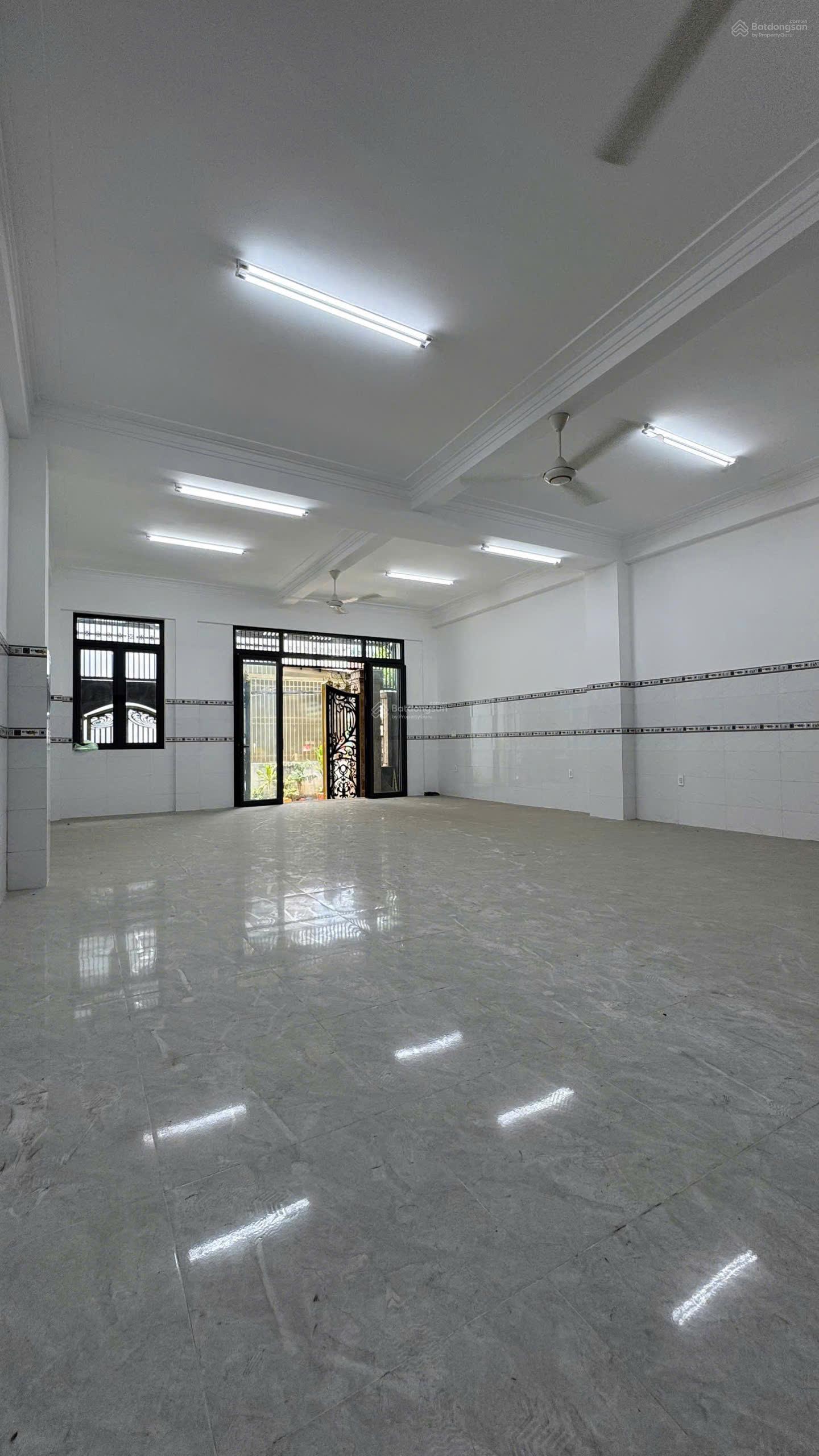 Nhà 4 tầng 122m2 (7x18)m Tân Hóa - Lạc Long Quân 400m2 sàn thiết kế trống suốt