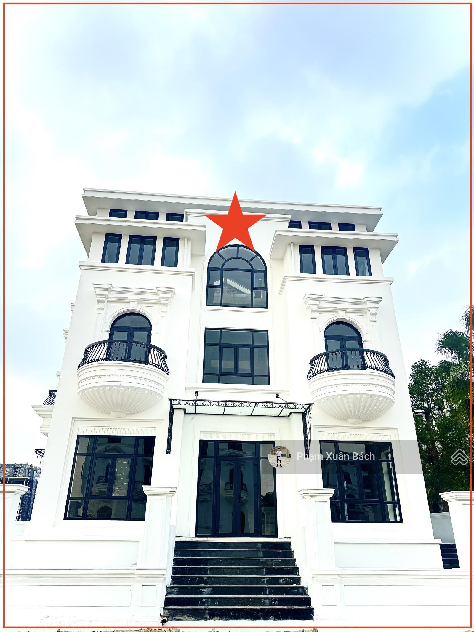 Biệt thự có hầm, DT 266,8m2, sau nhà là công viên, vị trí đẹp nhất Louis City Hoàng Mai 0982 801 ***