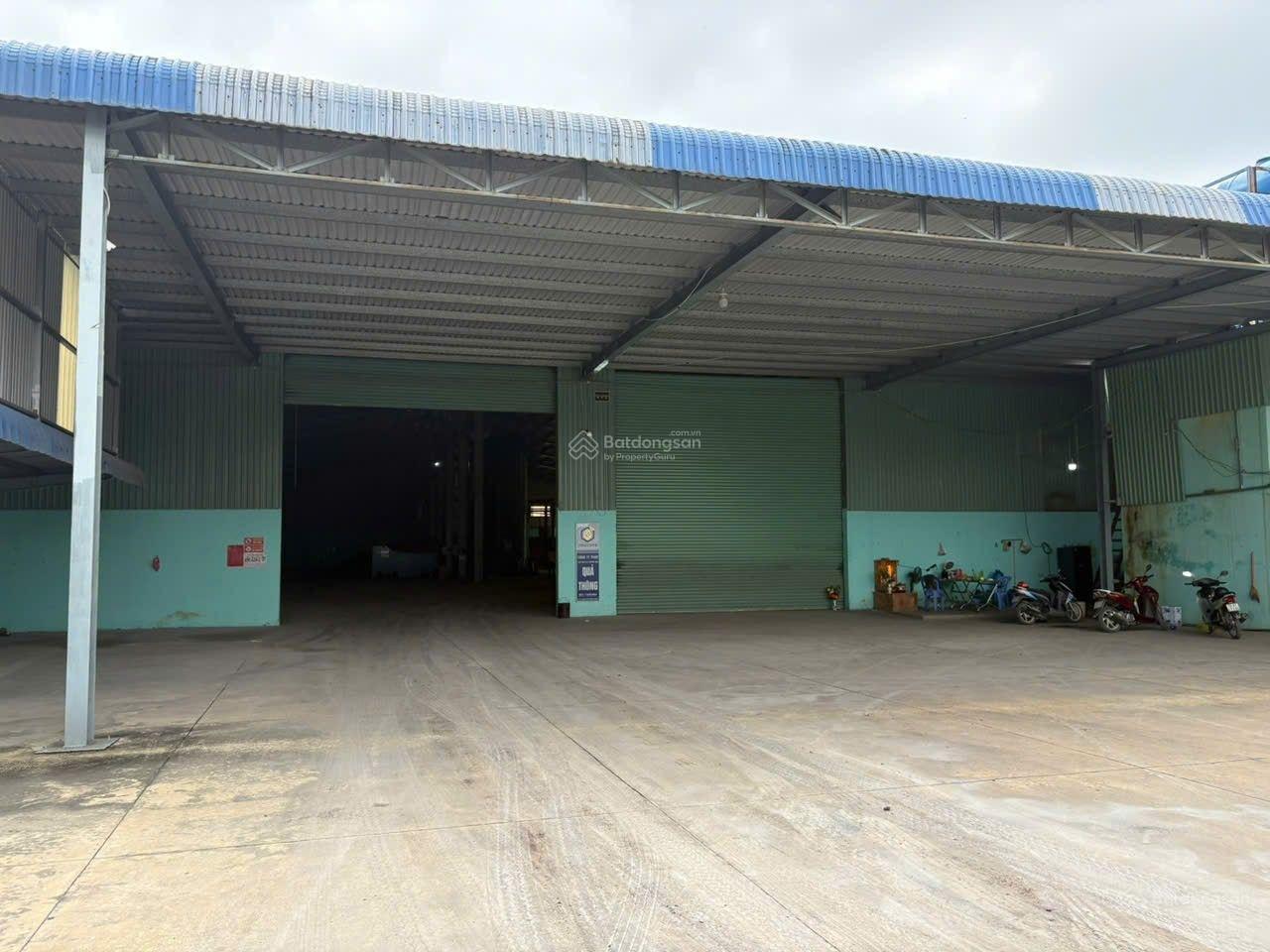 Nhà xưởng 4300m2 đất SKC Long Khê Cần Đước, đường container
