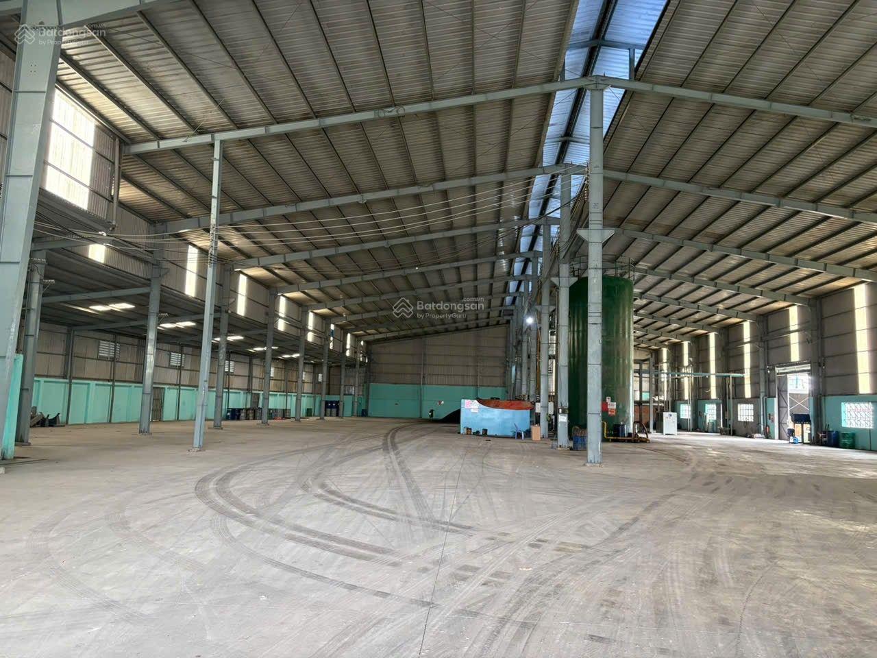 Nhà xưởng 4300m2 đất SKC Long Khê Cần Đước, đường container