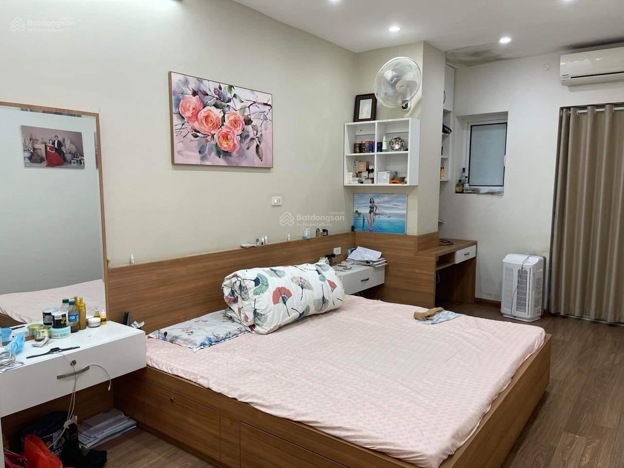 Cần tiền muốn bán nhanh căn Hei Tower-3n2wc- ban công đông bắc-nội thất đẹp-