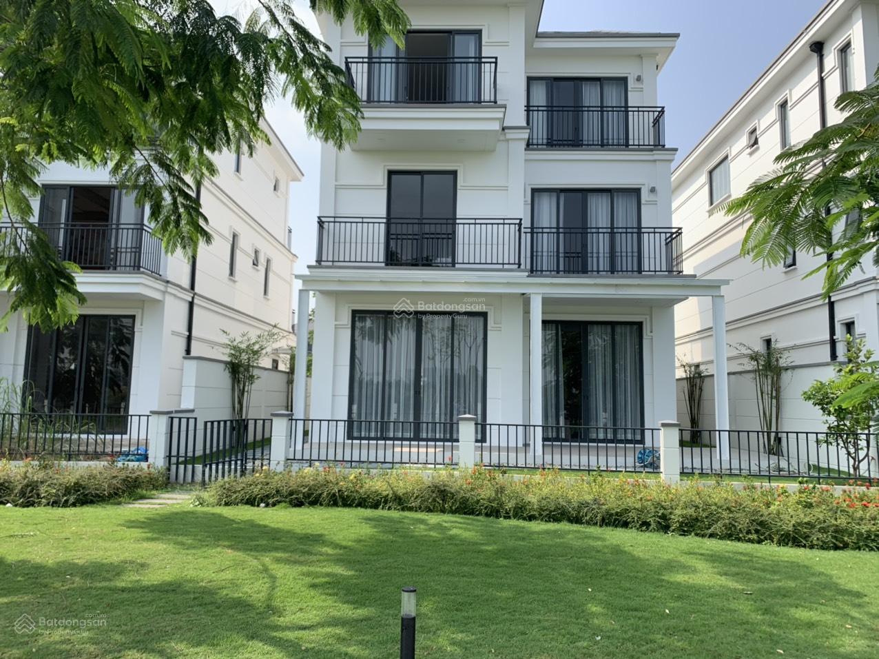 Tôi chính chủ cần bán nhanh nhà phố Nine South. DT 7x20. Giá 15,4 tỷ. Lh 0931 799 *** Duy