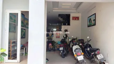 Nhà phố 4PN tại KDC Tạ Ngọc Thảo, Đường Hoàng Quốc Việt, Q7, 12.5 tỷ, 80m2