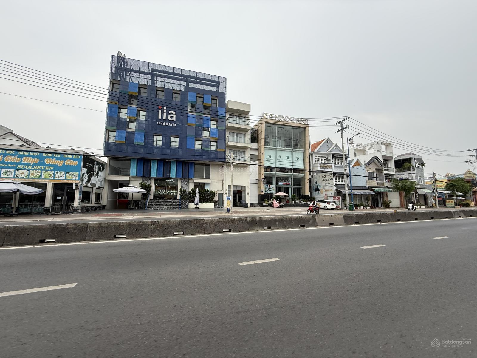 Bán nhà mặt phố tại Đặng Thúc Vịnh, 27,5 tỷ, 320m2, 2PN, 2WC, Hóc Môn, HCM