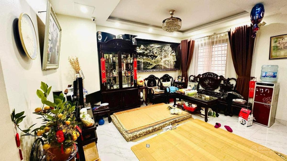Chính chủ bán liền kề Tây Nam Linh Đàm vừa ở, vừa kinh doanh cực tốt