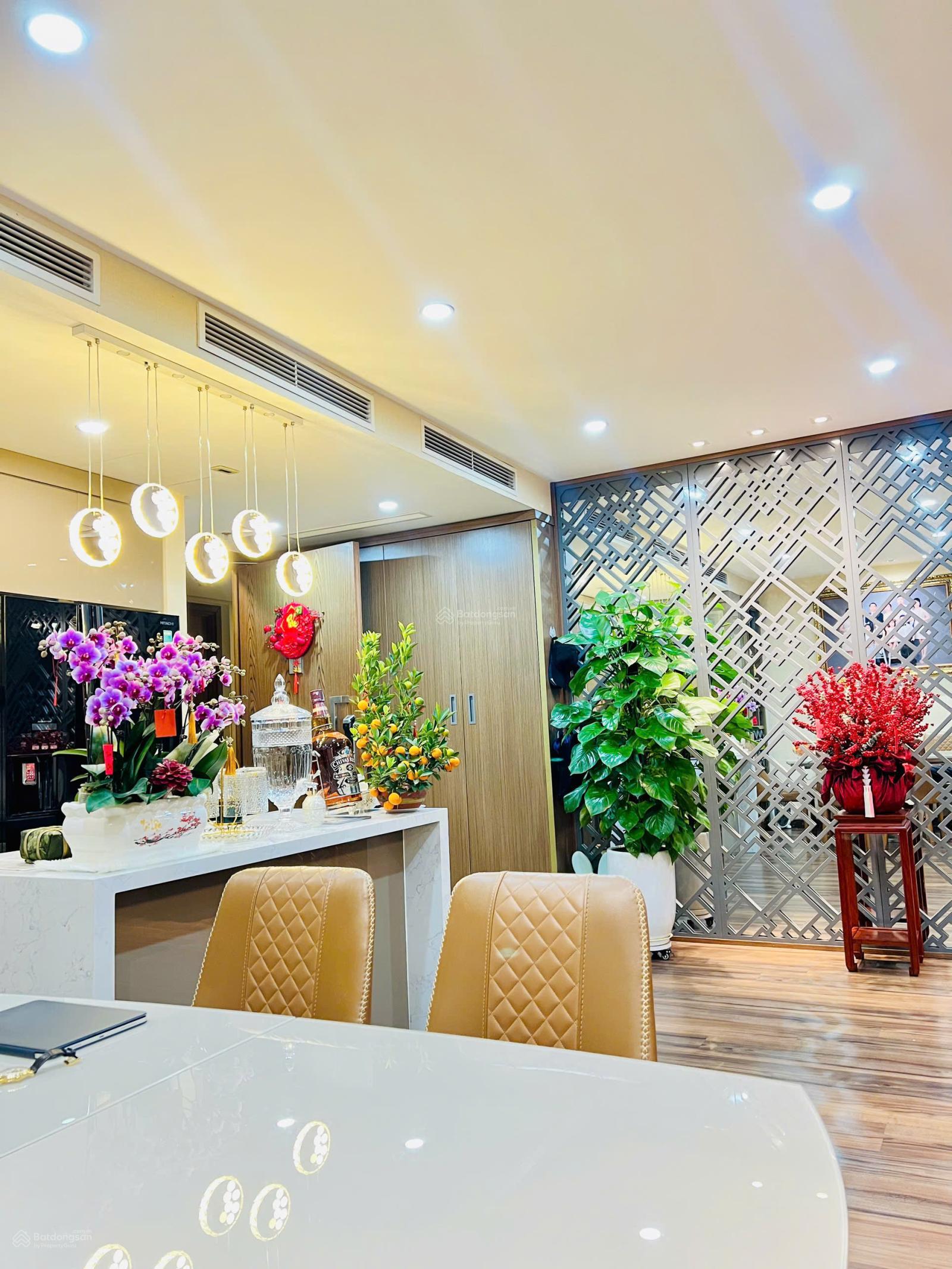 Tôi cần bán gấp căn hộ 90m2 tại Xuân Mai Reverside, 3n 2w tầng trung, ban công ĐN, giá 5,4tỷ
