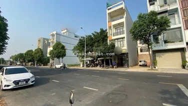 Bán đất 9 x 18m đẹp phong thủy nhất trung tâm TP. Dĩ An, đường GS24
