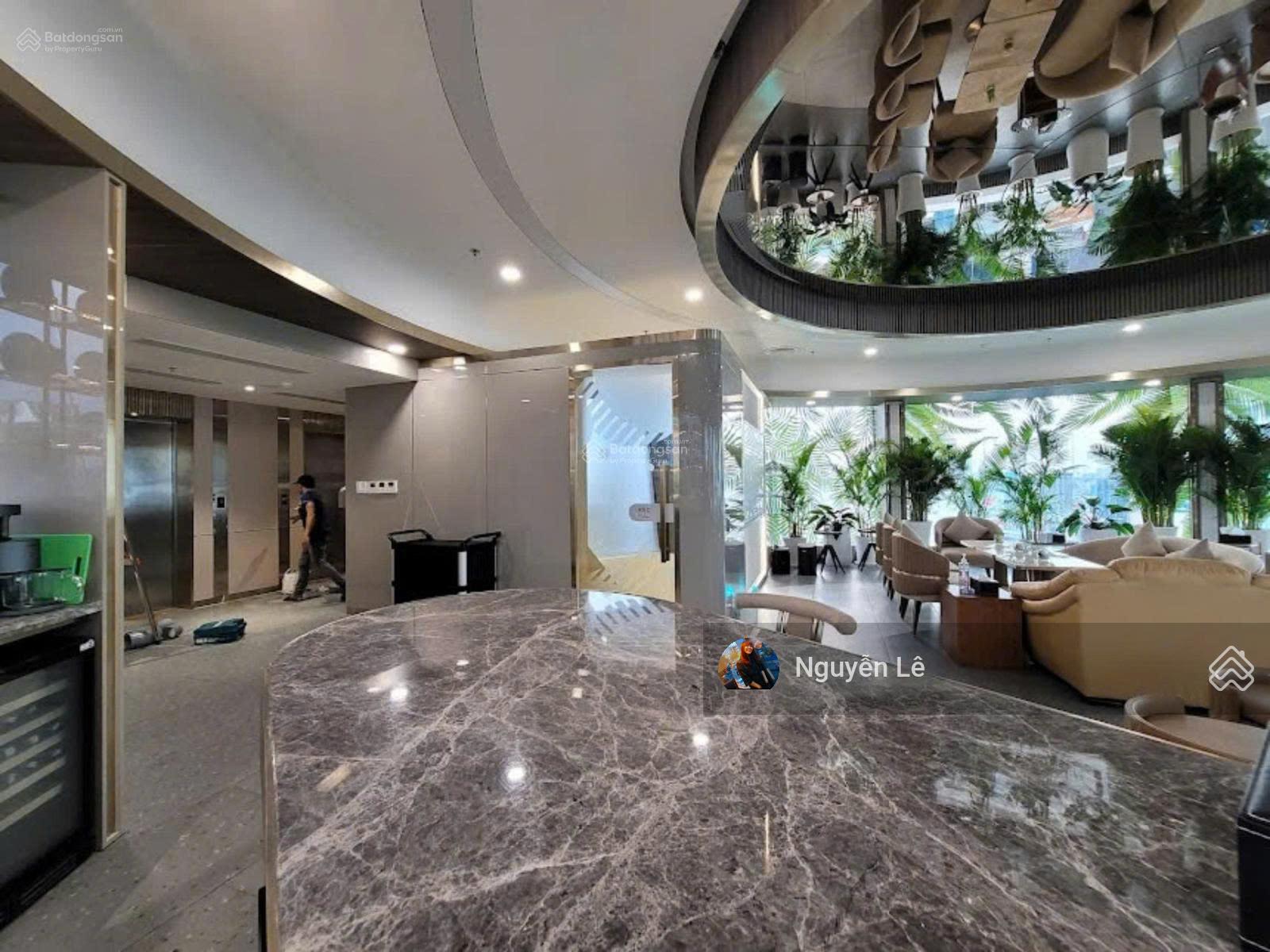 Chính chủ cần cho thuê toà nhà 2500m2 SD góc 3 mặt tiền đường khu Song Hành Quận 2 giá 100tr