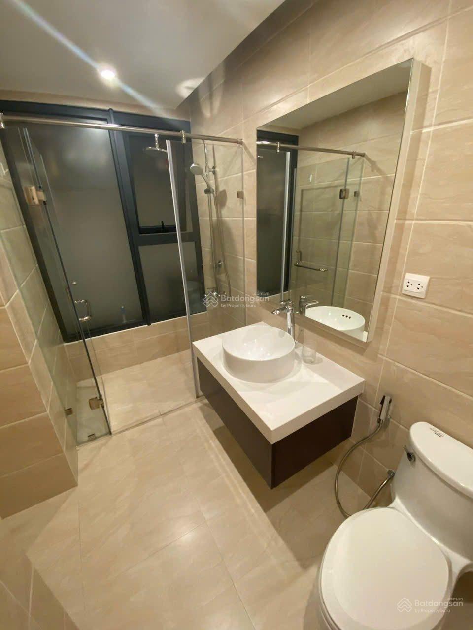 3,4 tỷ căn 2 phòng ngủ tầng trung view thoáng đủ đồ ở ngay CC Hồ Gươm Plaza cạnh ĐH Kiến Trúc
