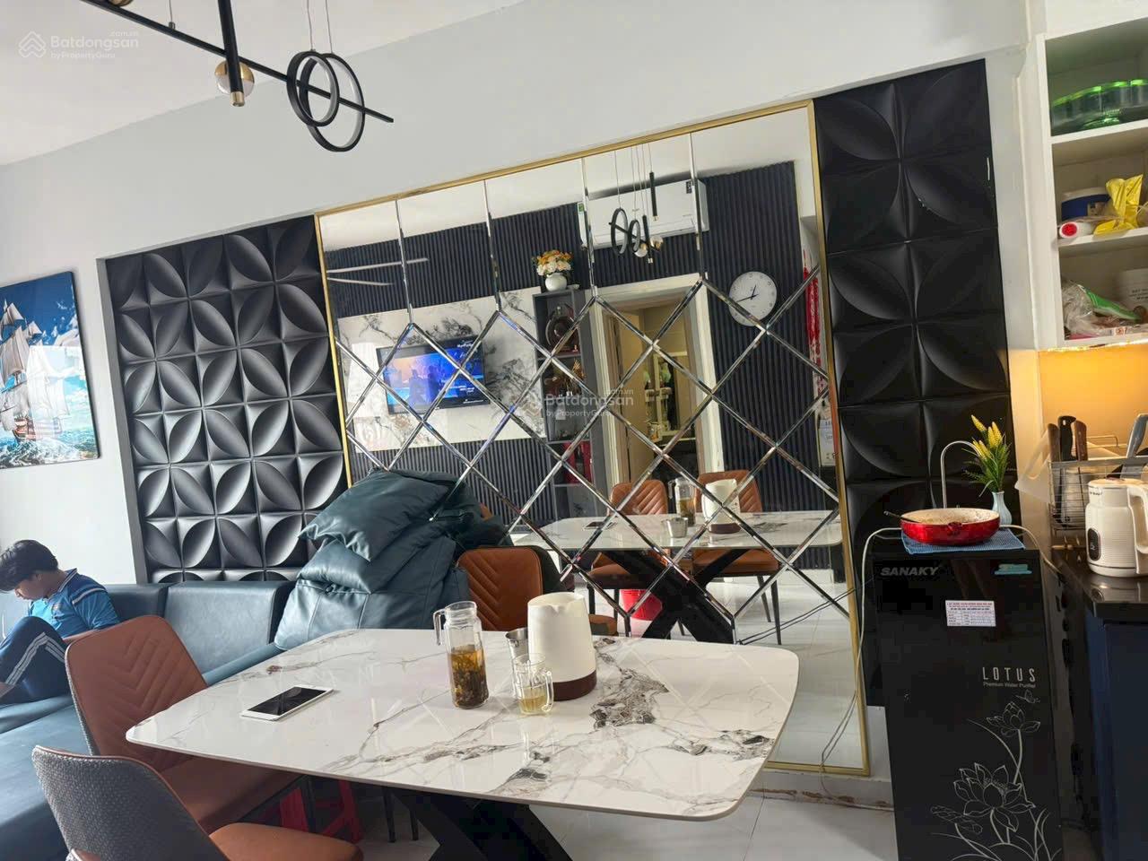 Chính chủ cần bán 2pn 65,5m2 full nội thất