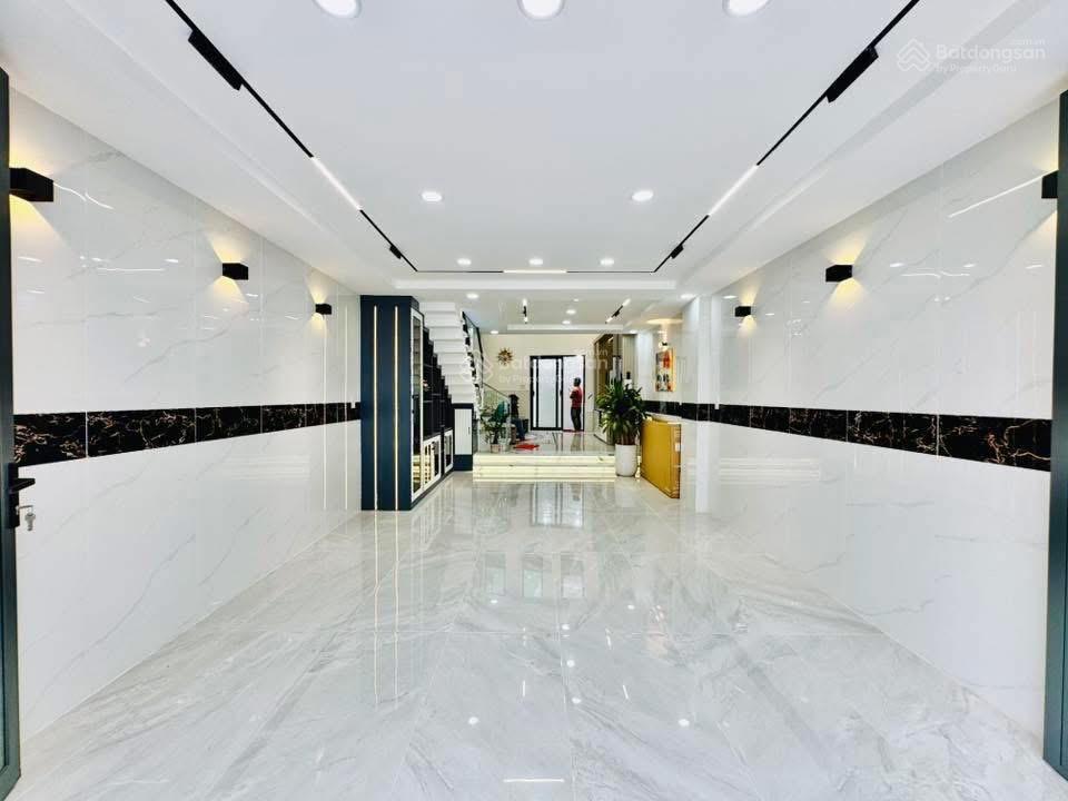 Chủ định cư bán gấp siêu phẩm 68,7m2 giá 4 tỷ 400 tại Lê Tấn Quốc, Tân Bình, ra sổ sang tên ngay