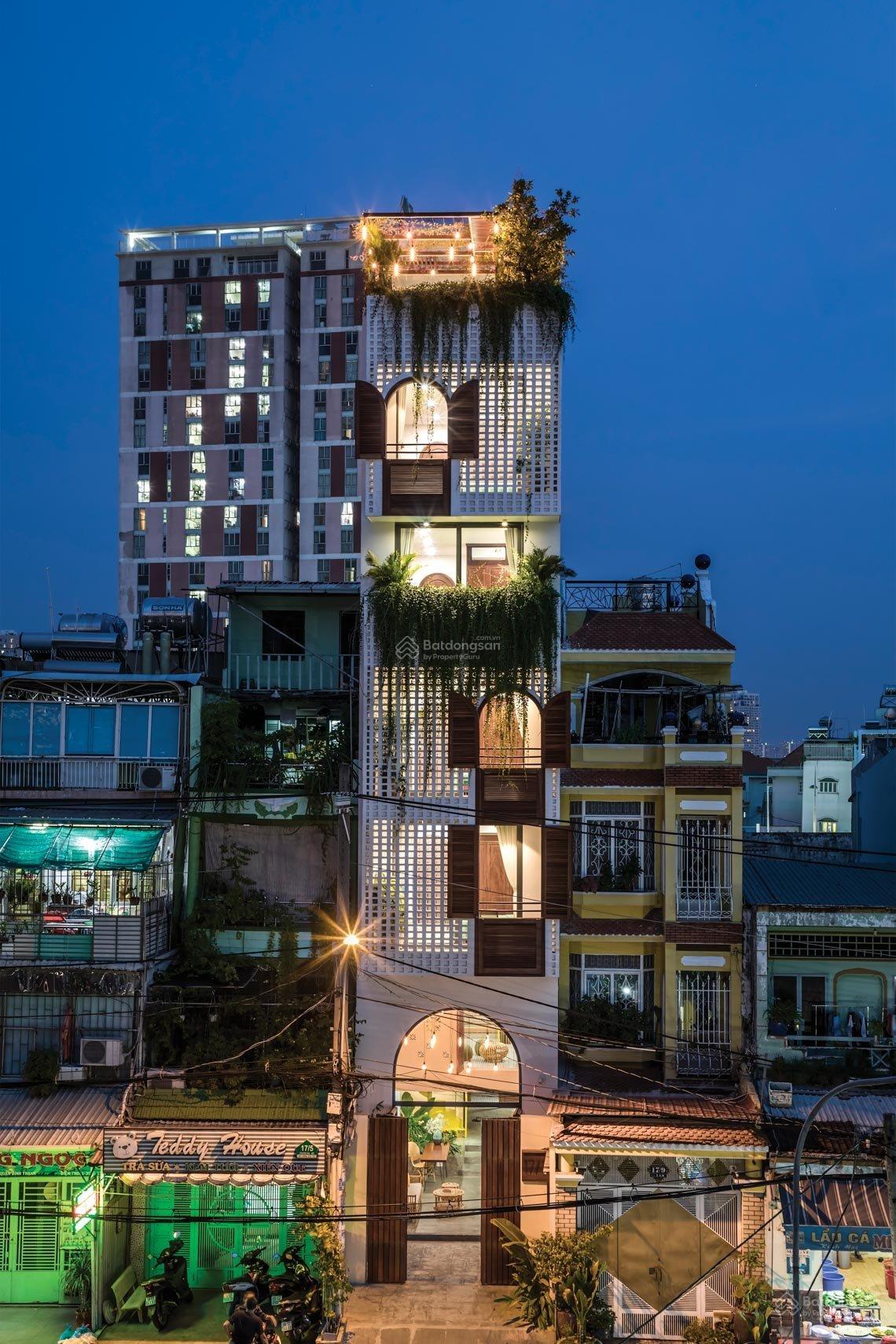 Ngang khủng 5m, CN 150m2, khuôn đất đẹp, mặt tiền D2 nối dài, xây mới hầm 7 lầu, giá rẻ
