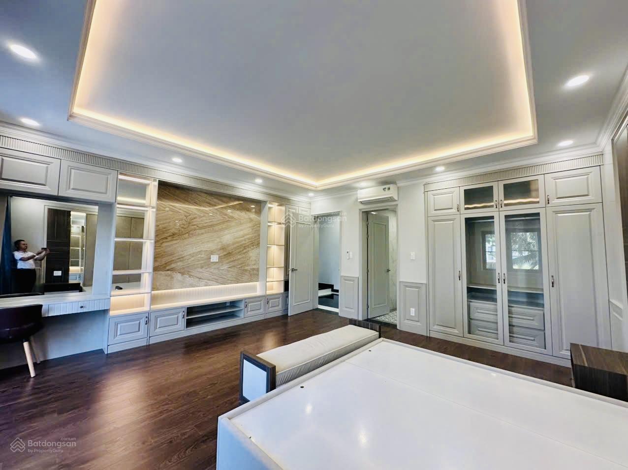 Cho thuê biệt thự Chateau Phú Mỹ Hưng khu compound cao cấp nhà đẹp